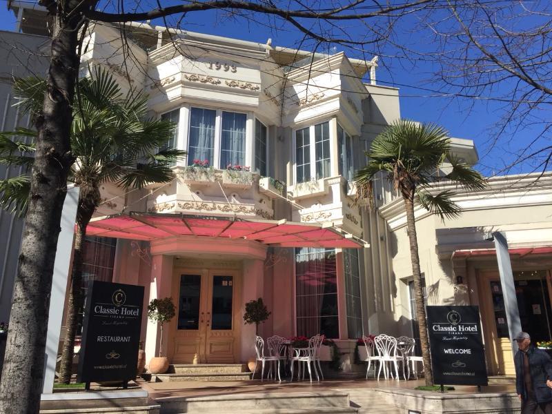 Classic Hotel Tirana Exterior photo